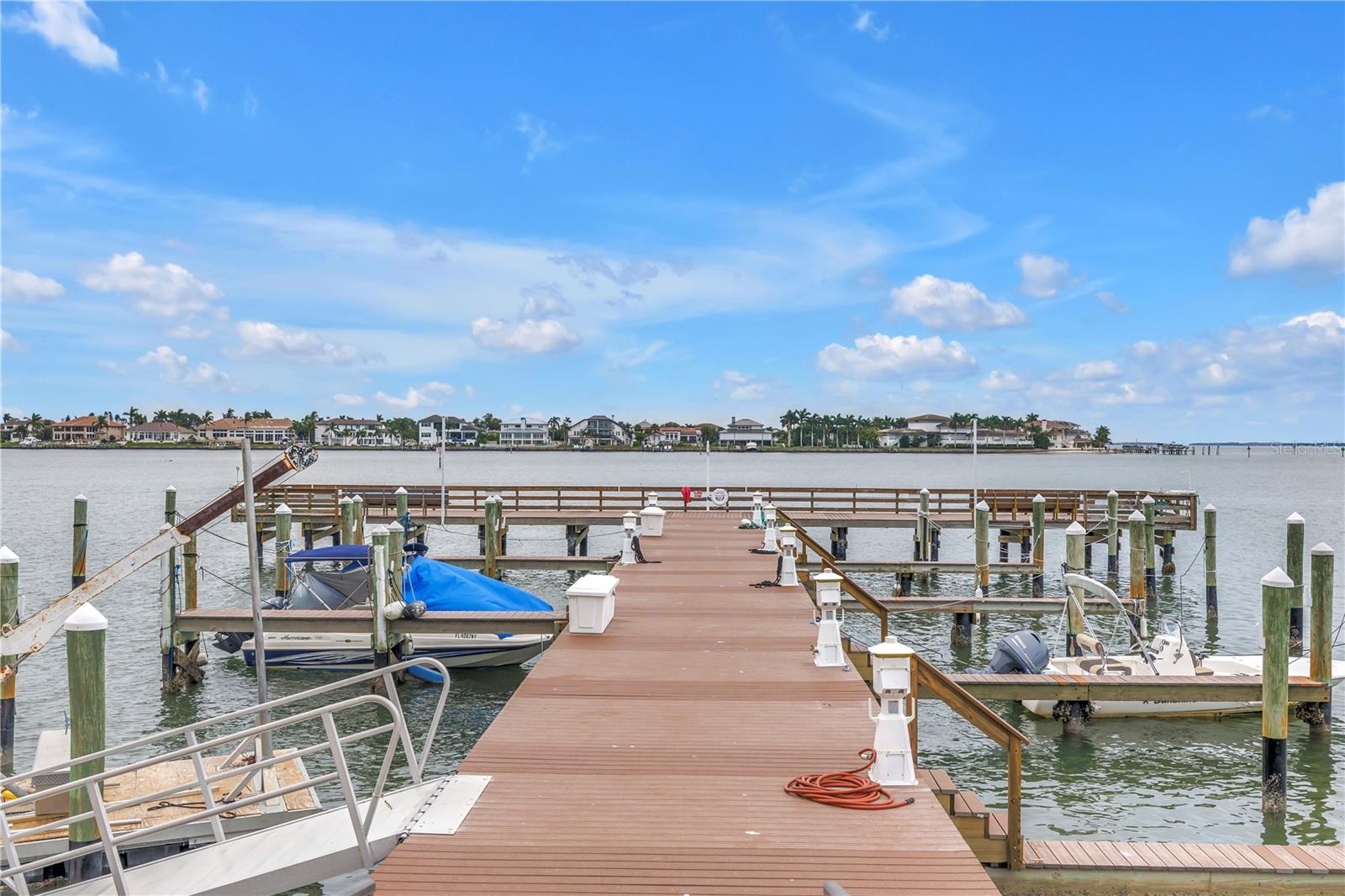 Dock