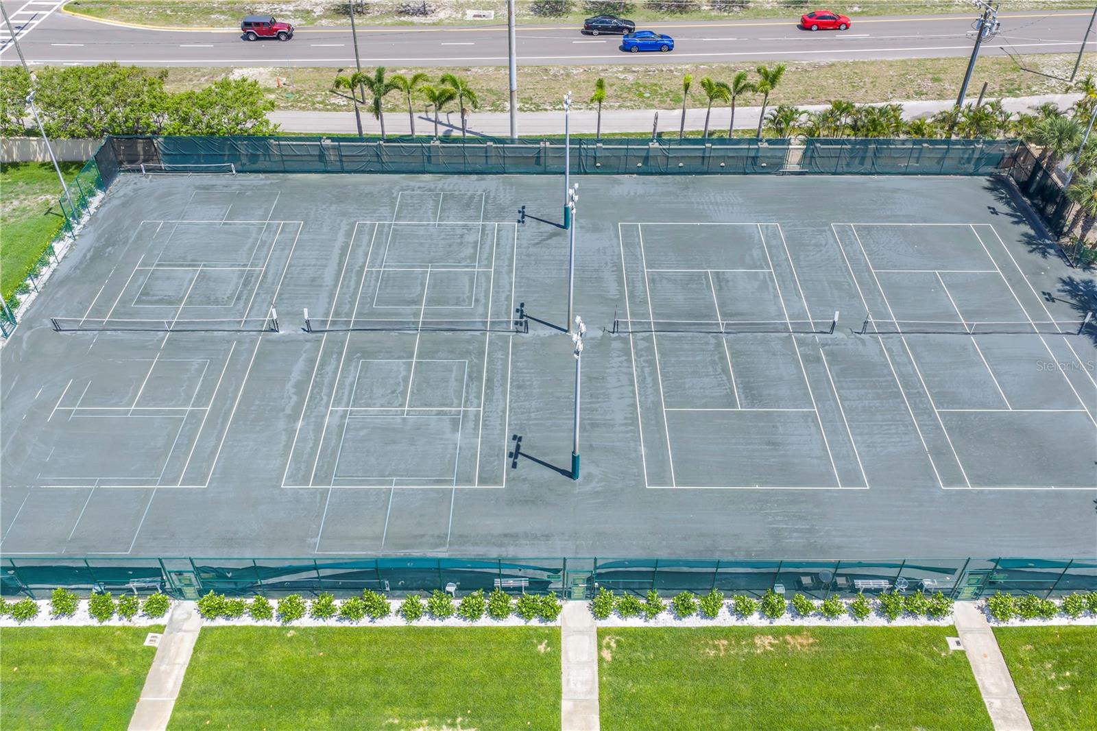 Pickle Ball/ Tennis Courts