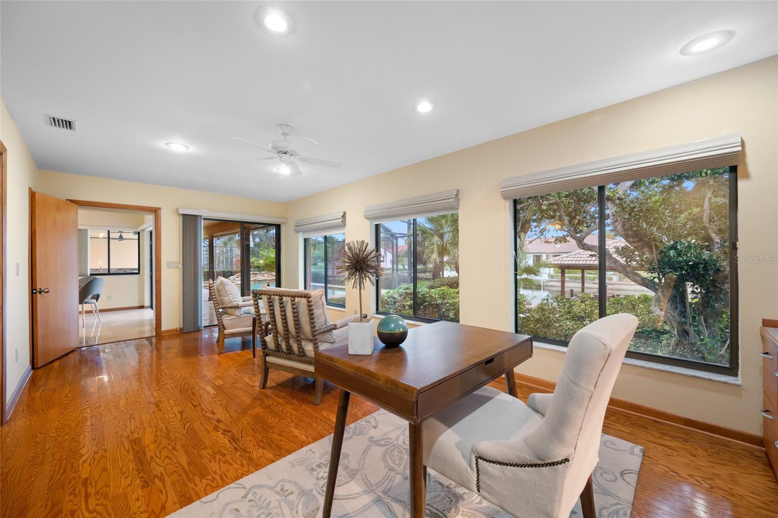 Bonus room with big views of the water