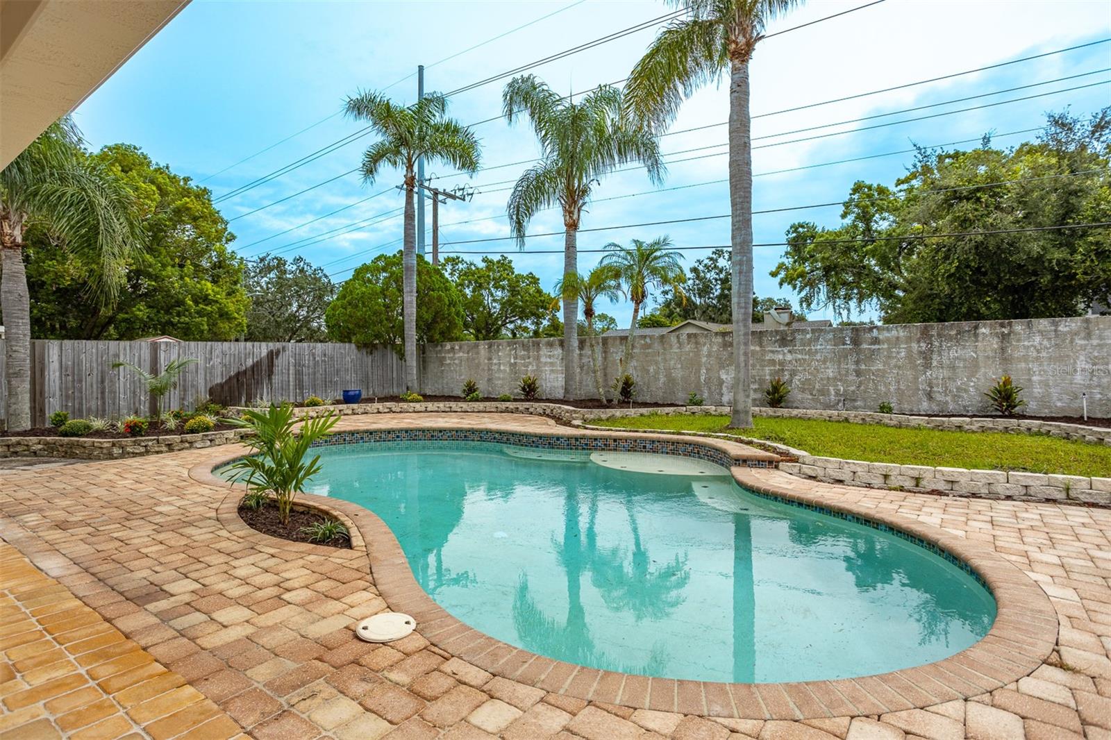Exterior Backyard Pool
