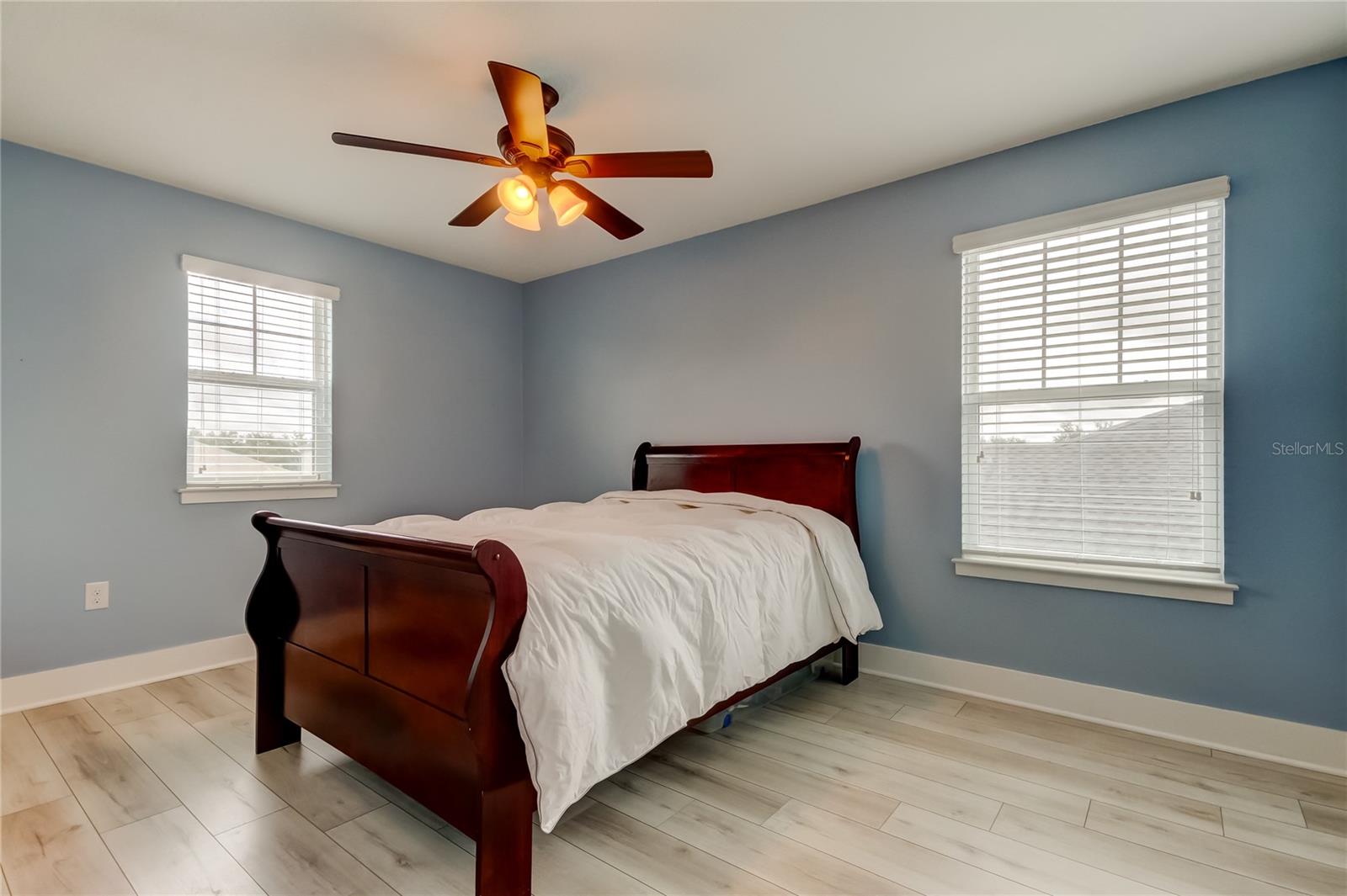 2nd bedroom, upstairs
