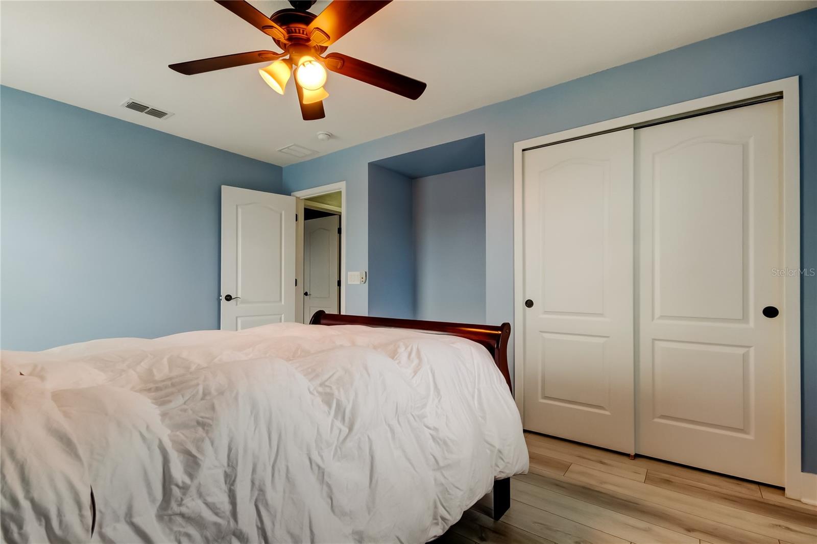 2nd bedroom, upstairs