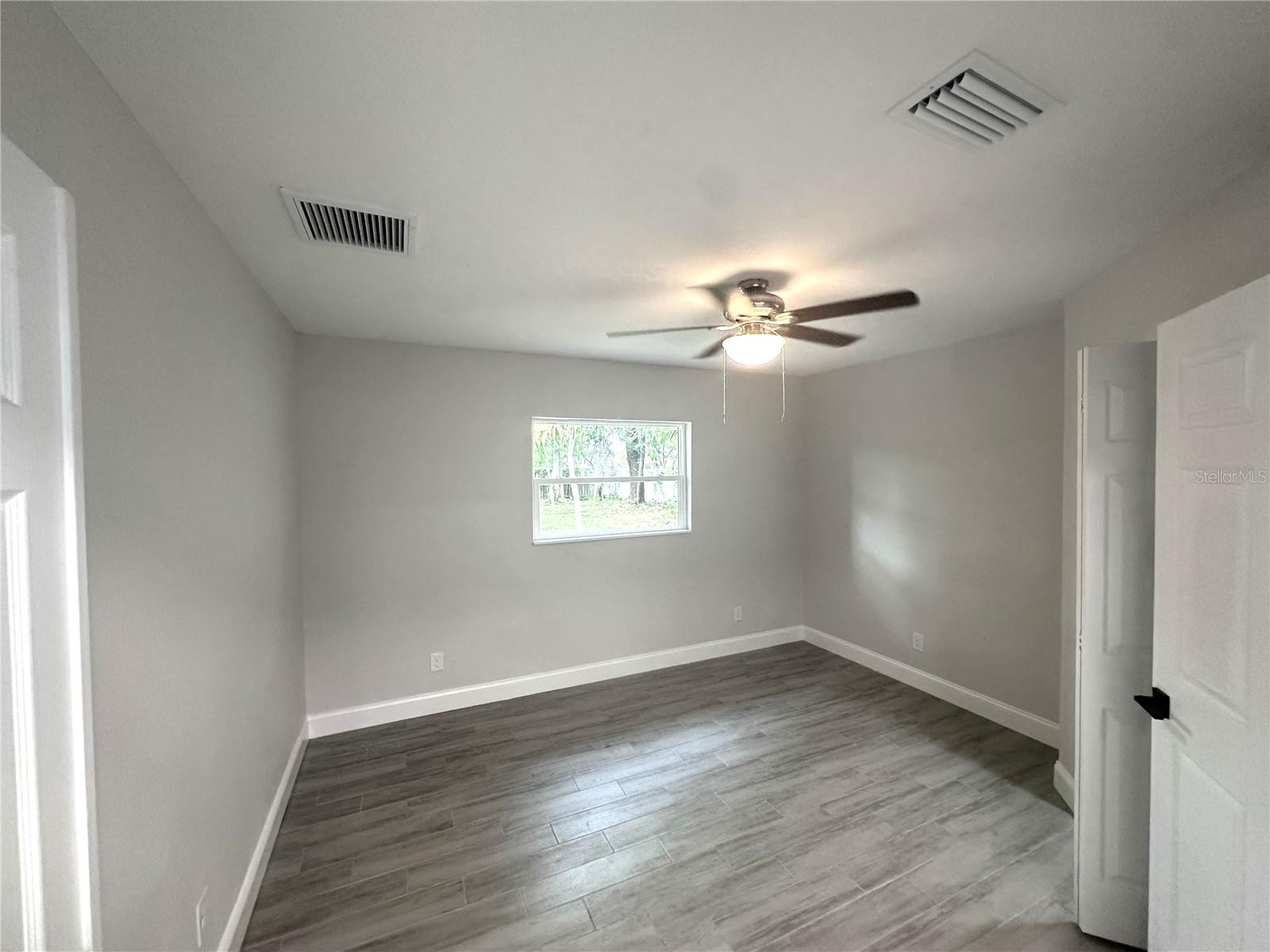 third  bed/office
