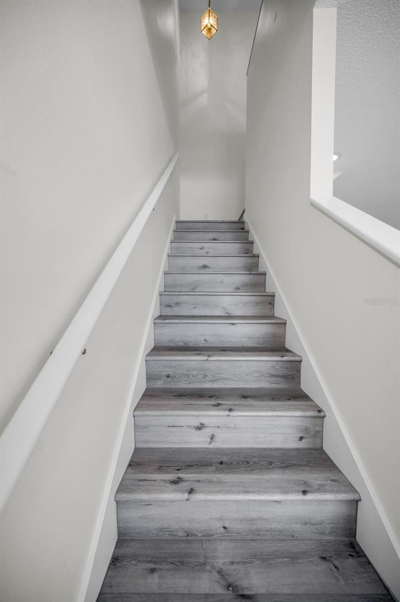 Stairs To 2nd Level!