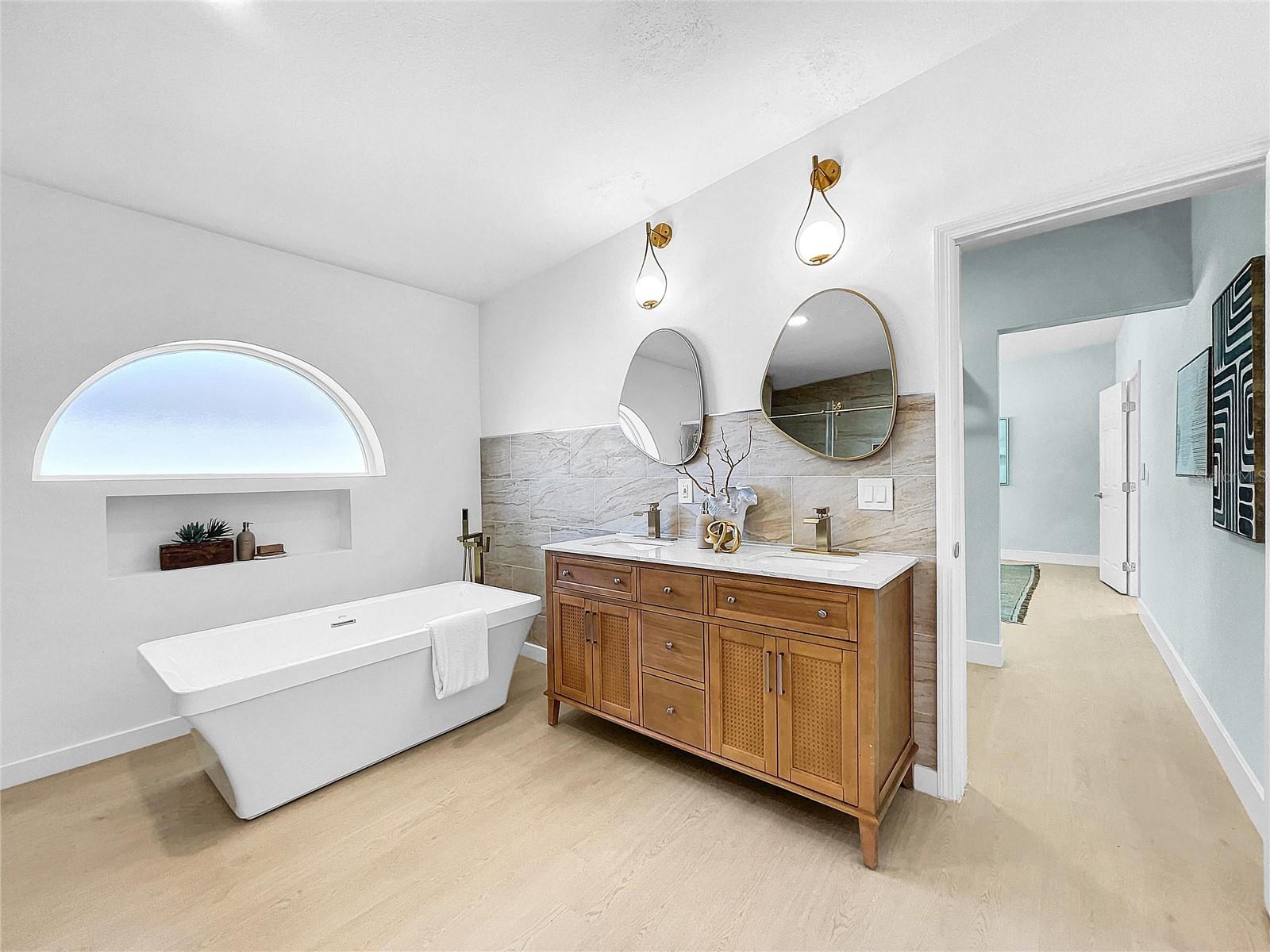 primary suite