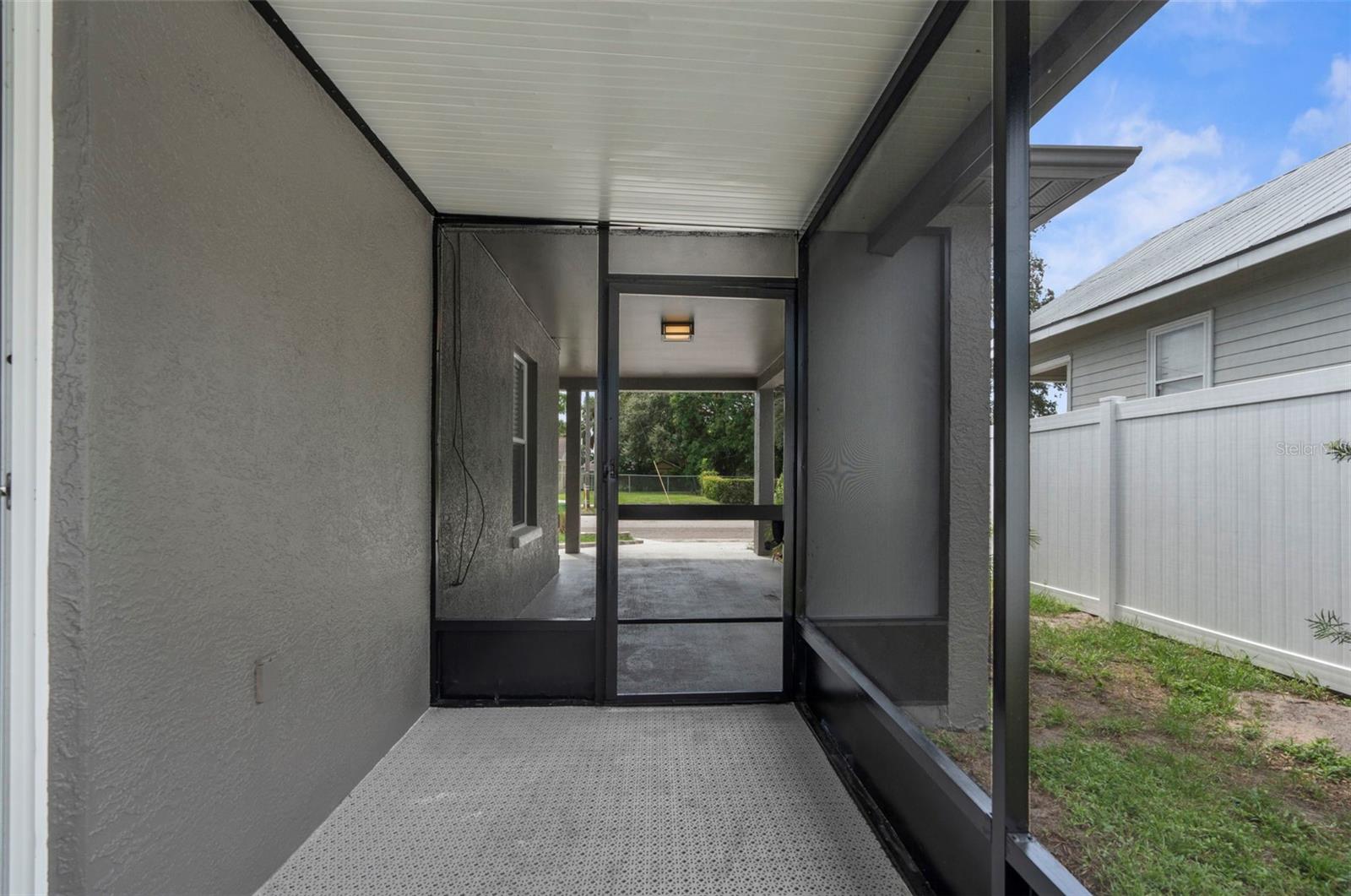 screened in patio