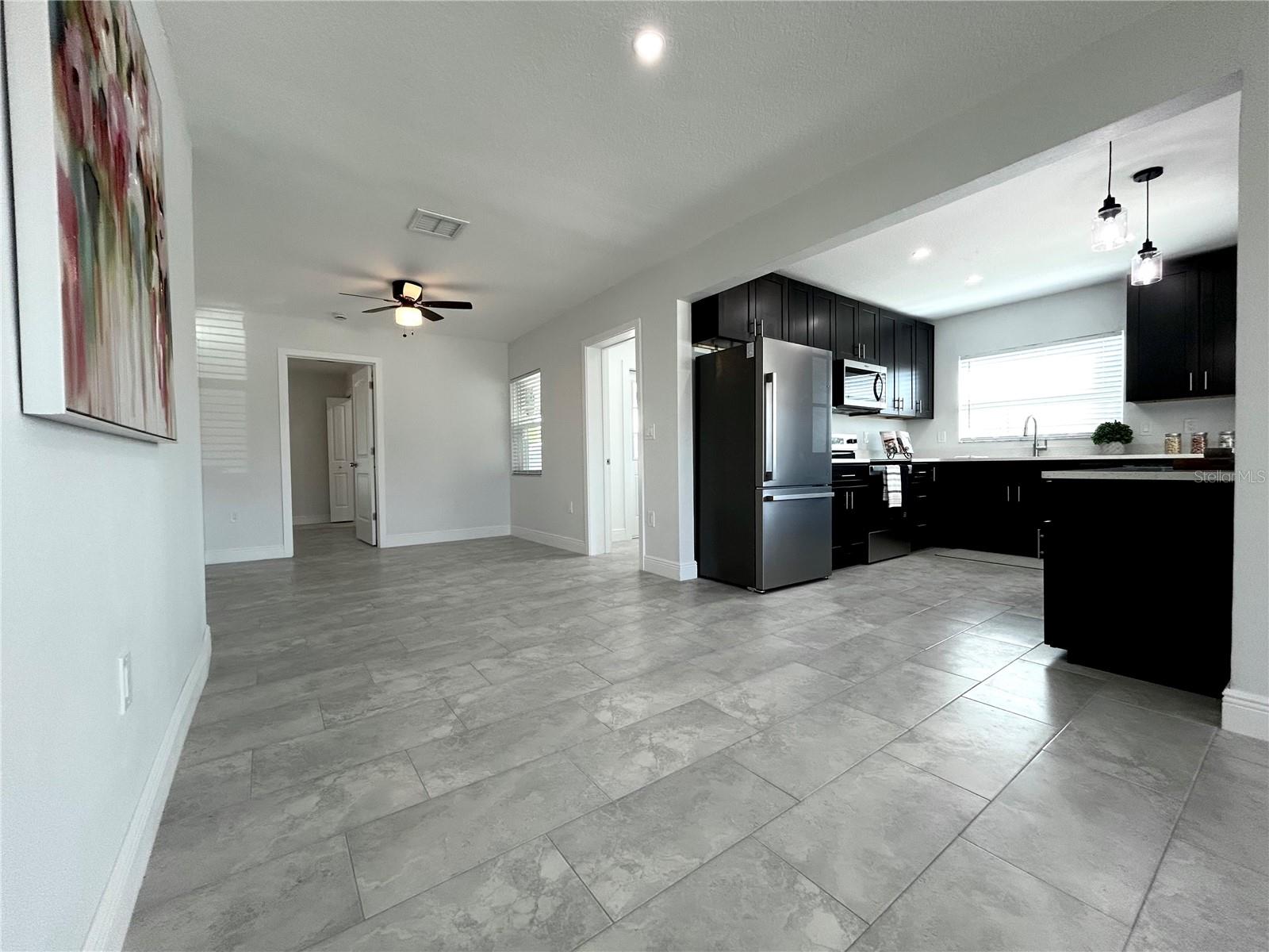 Dining & Kitchen