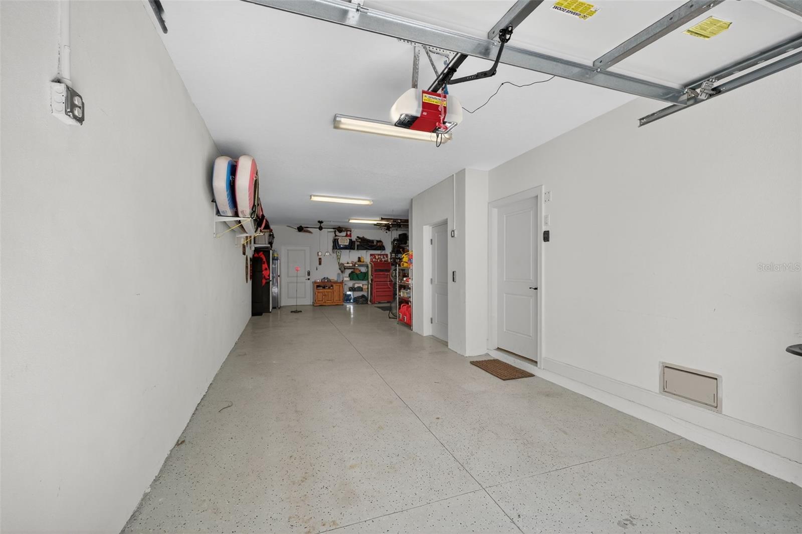 2-Car tandem garage