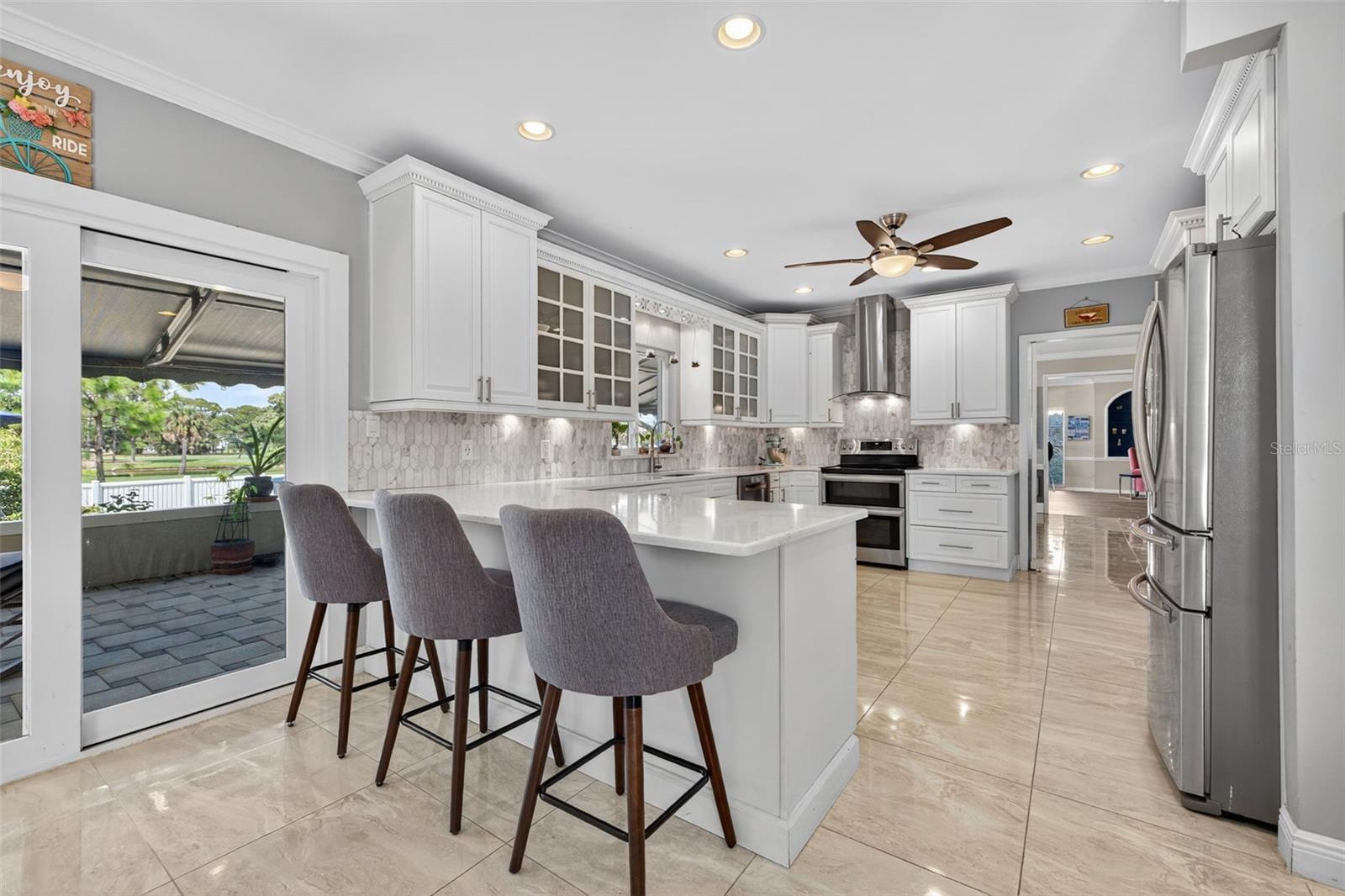 Gourmet style kitchen