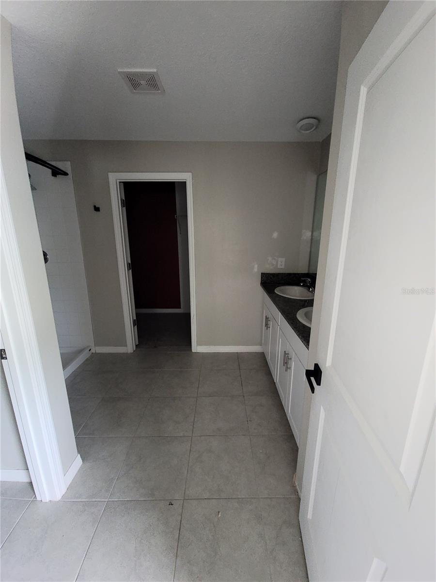 Owners Suite restroom
