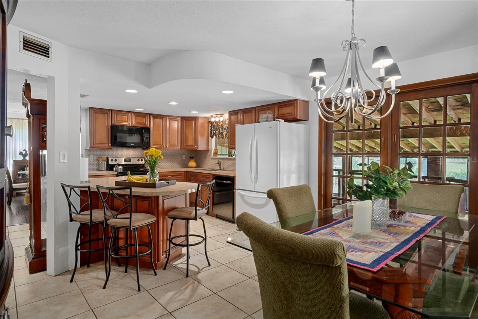 Kitchen /Dining Room