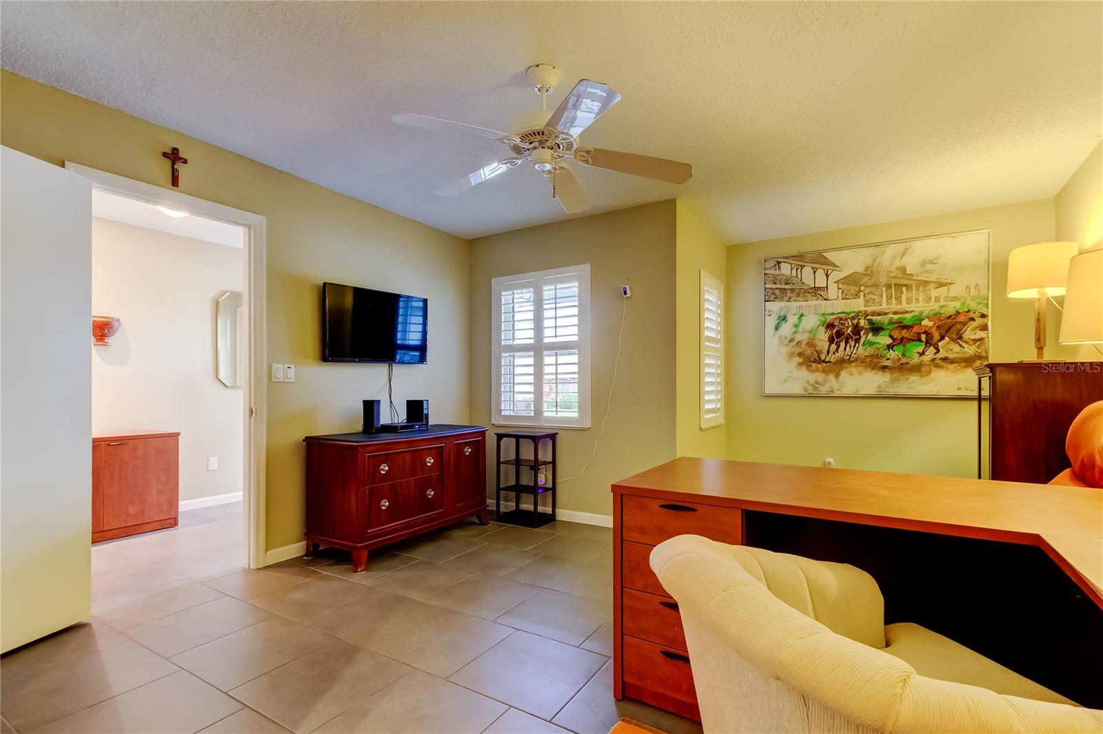 2nd Bedroom (or Office)