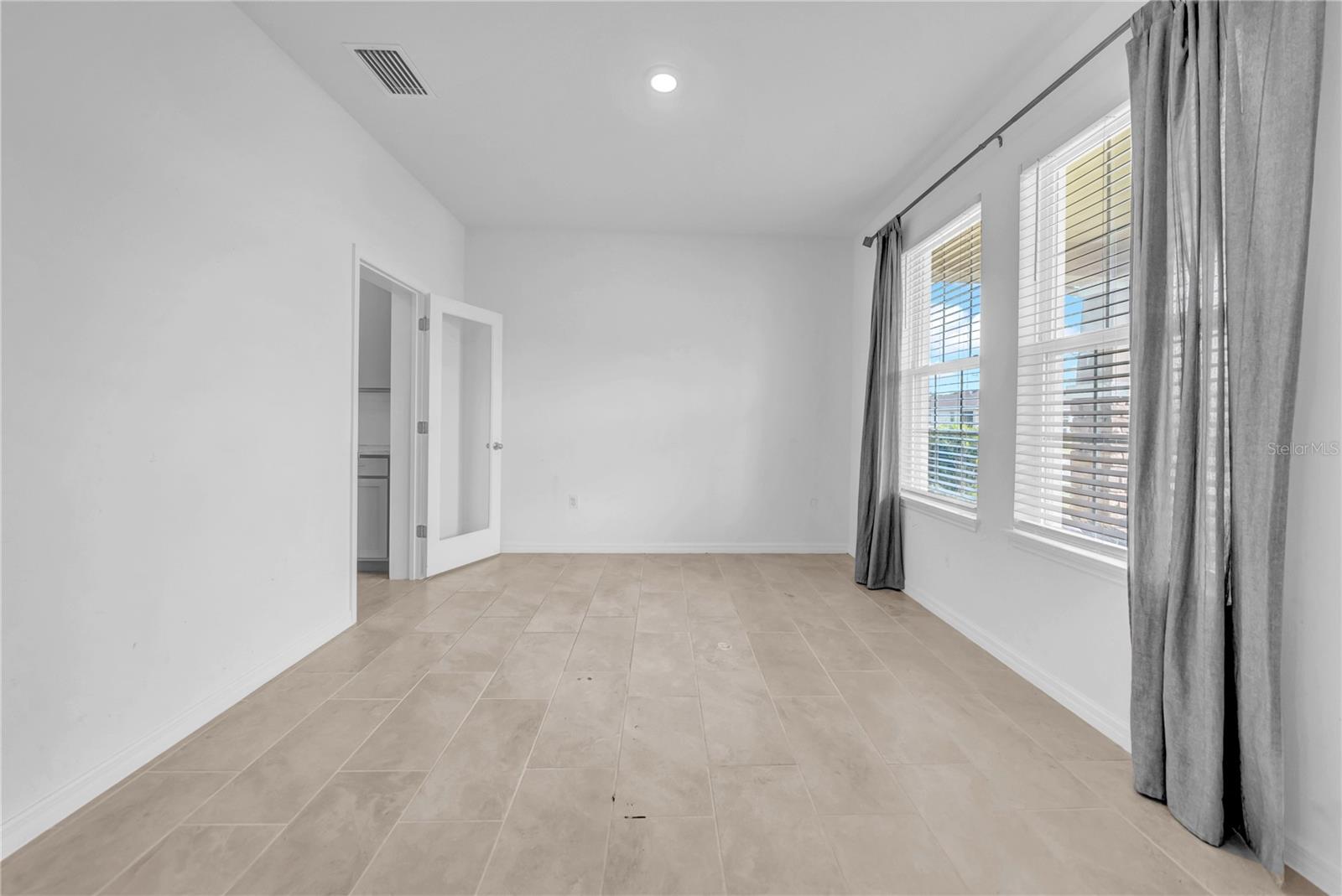 Enclosed Flex Room
