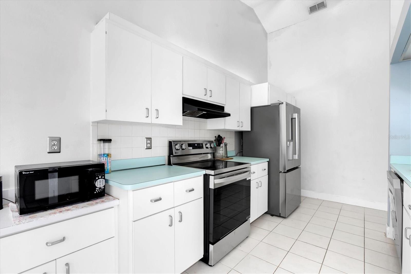 Light Bright Kitchen