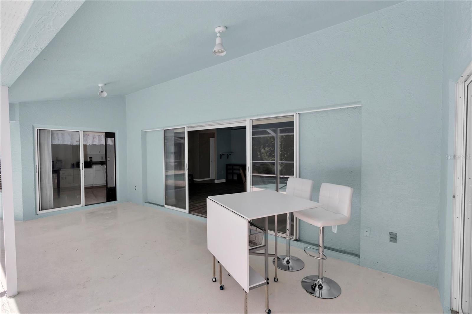 Rear Covered Lanai