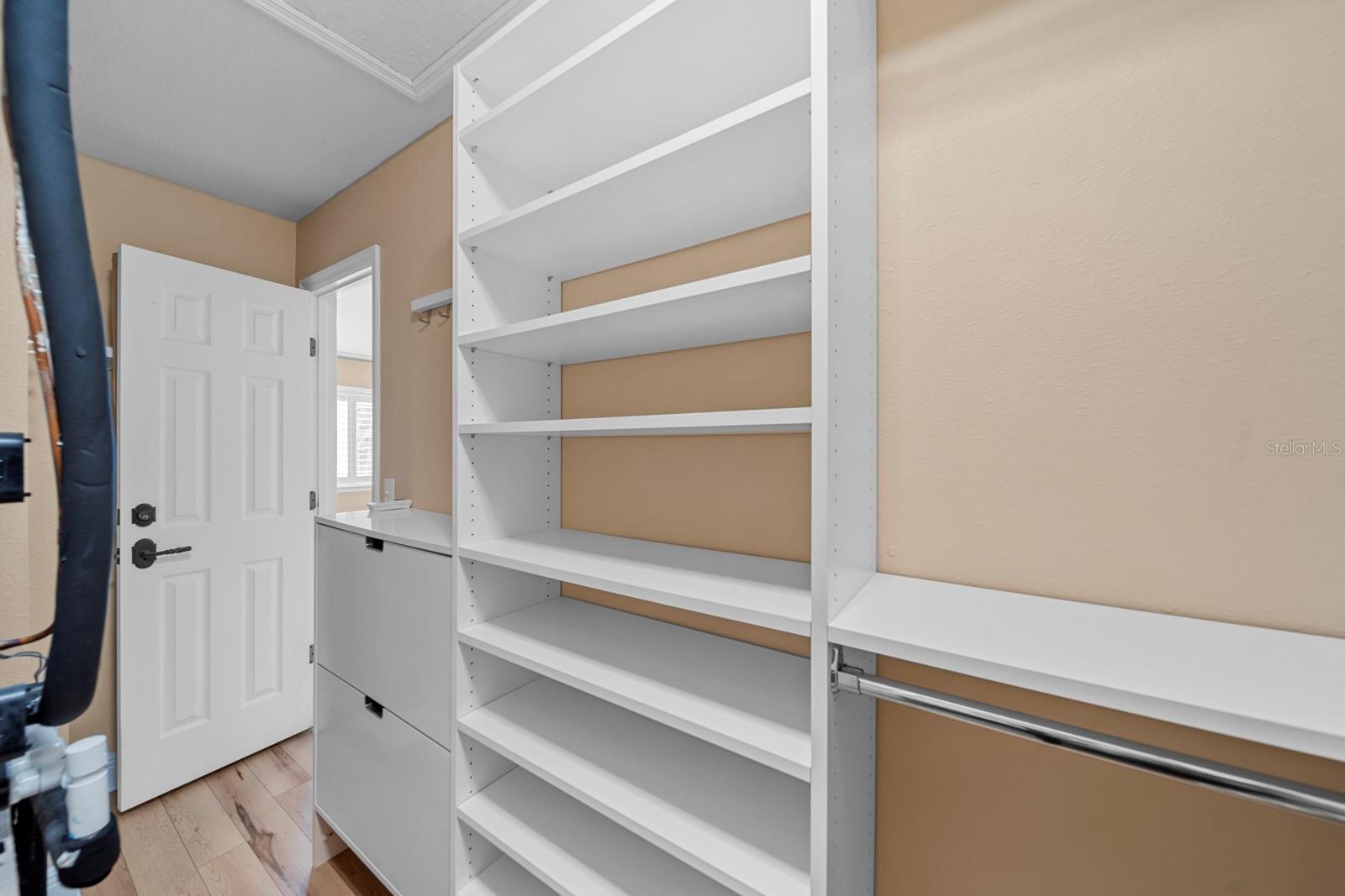 Walk in closet