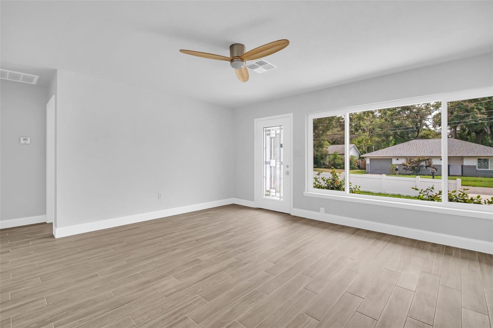 Living Room/Dining Room