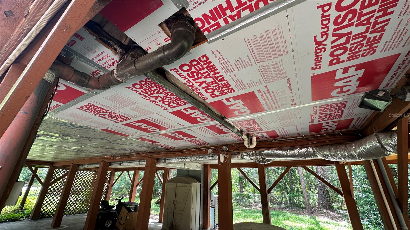 Under insulation