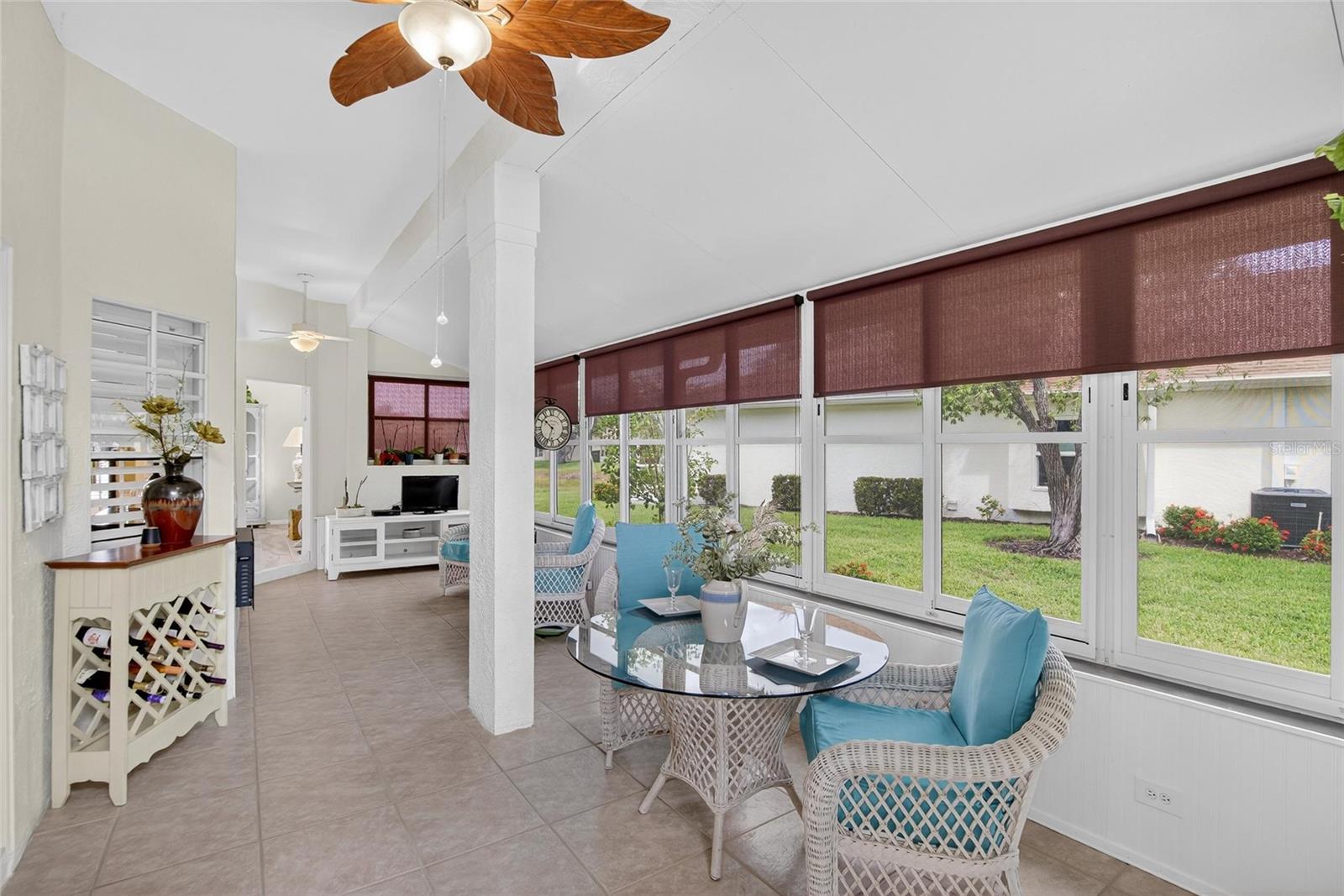 FLORIDA ROOM