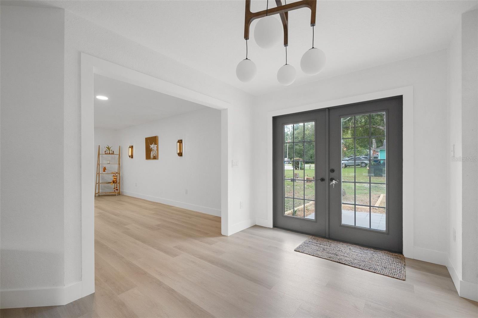 Flex Room/Off of Kitchen