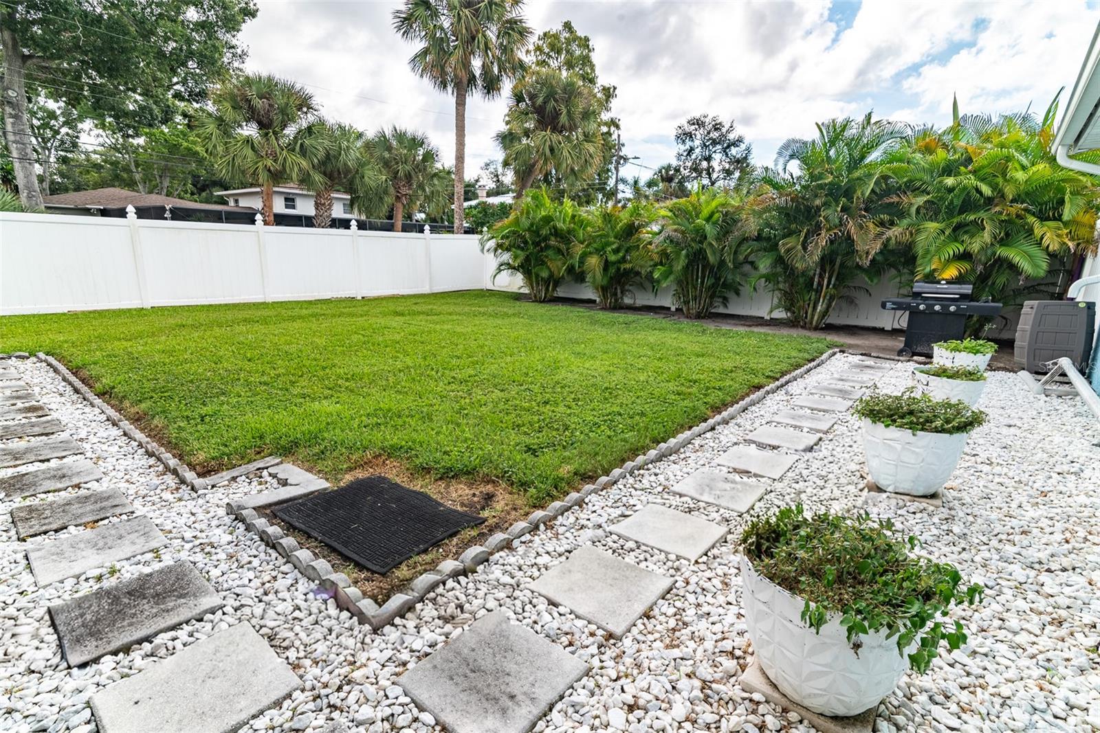 side yard