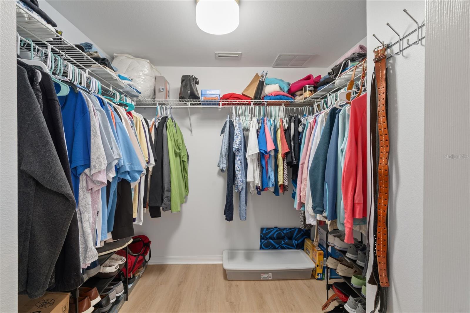 SPACIOUS WALK-IN CLOSET