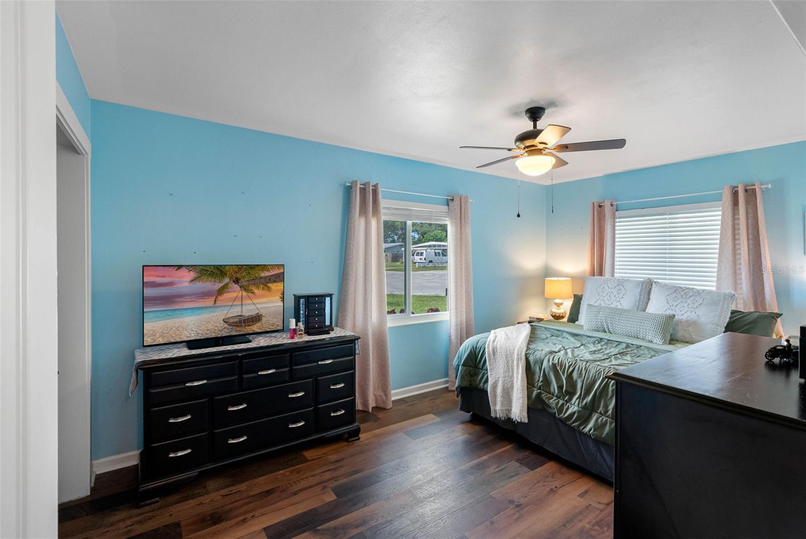 Comfortable Primary Suite
