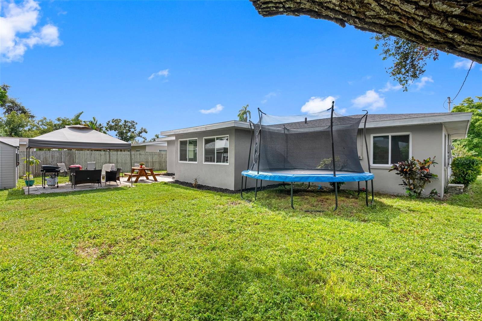 Trampoline and Play Space for Family Fun