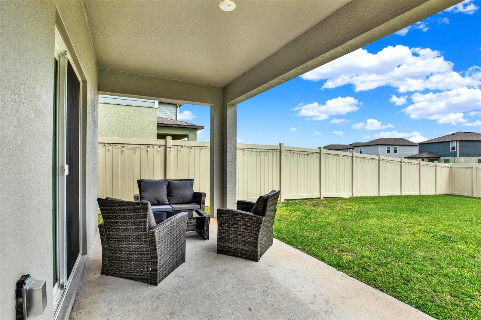 Covered lanai off dining room