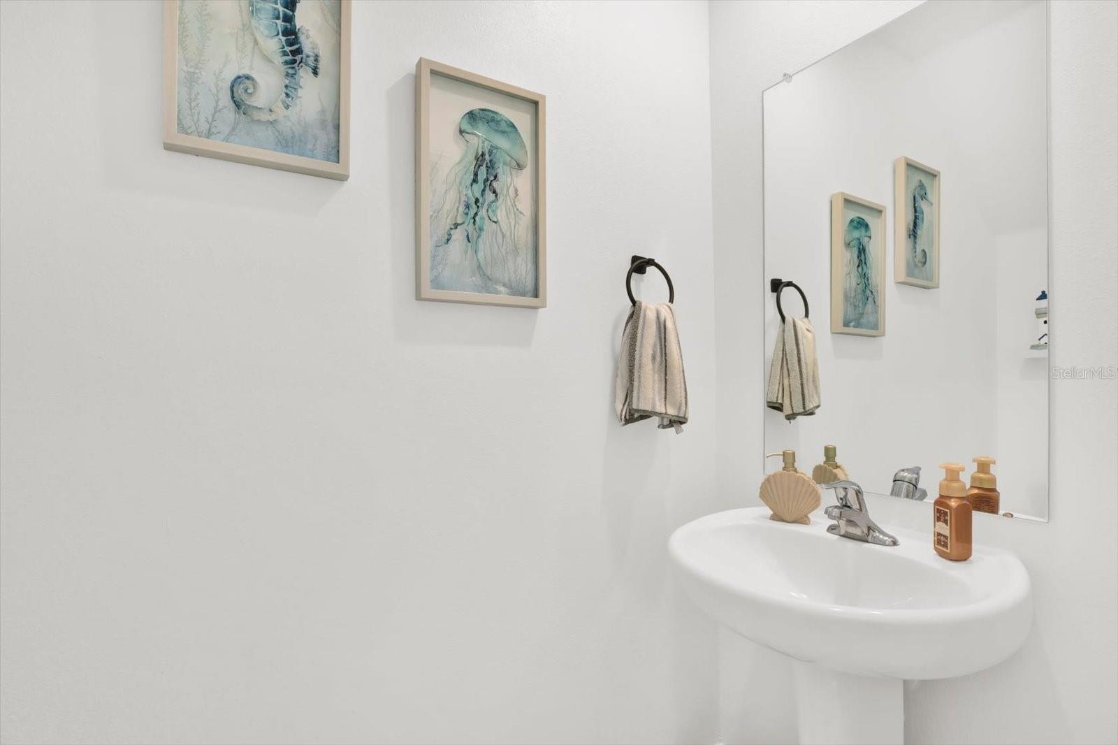 First floor 1/2 bath