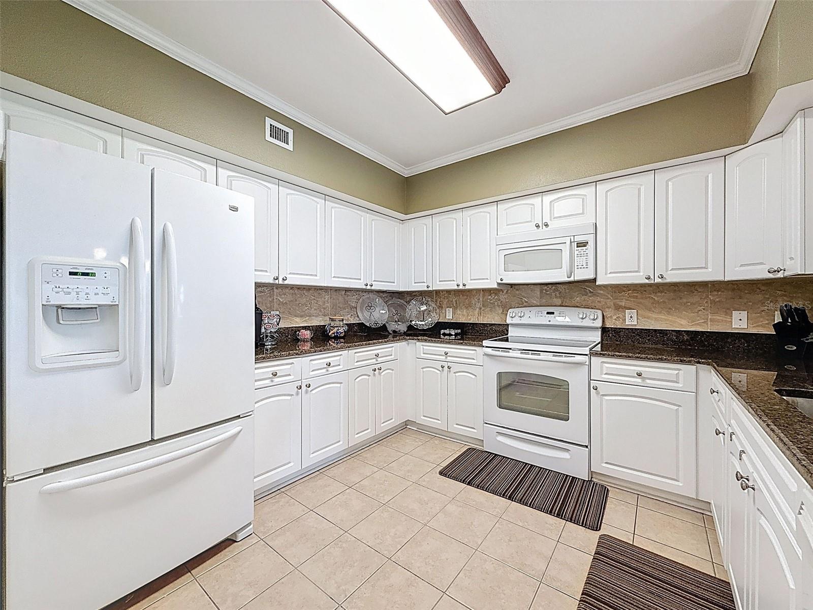 Bright white kitchen
