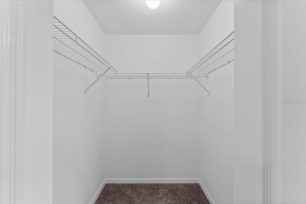 Walk in closet