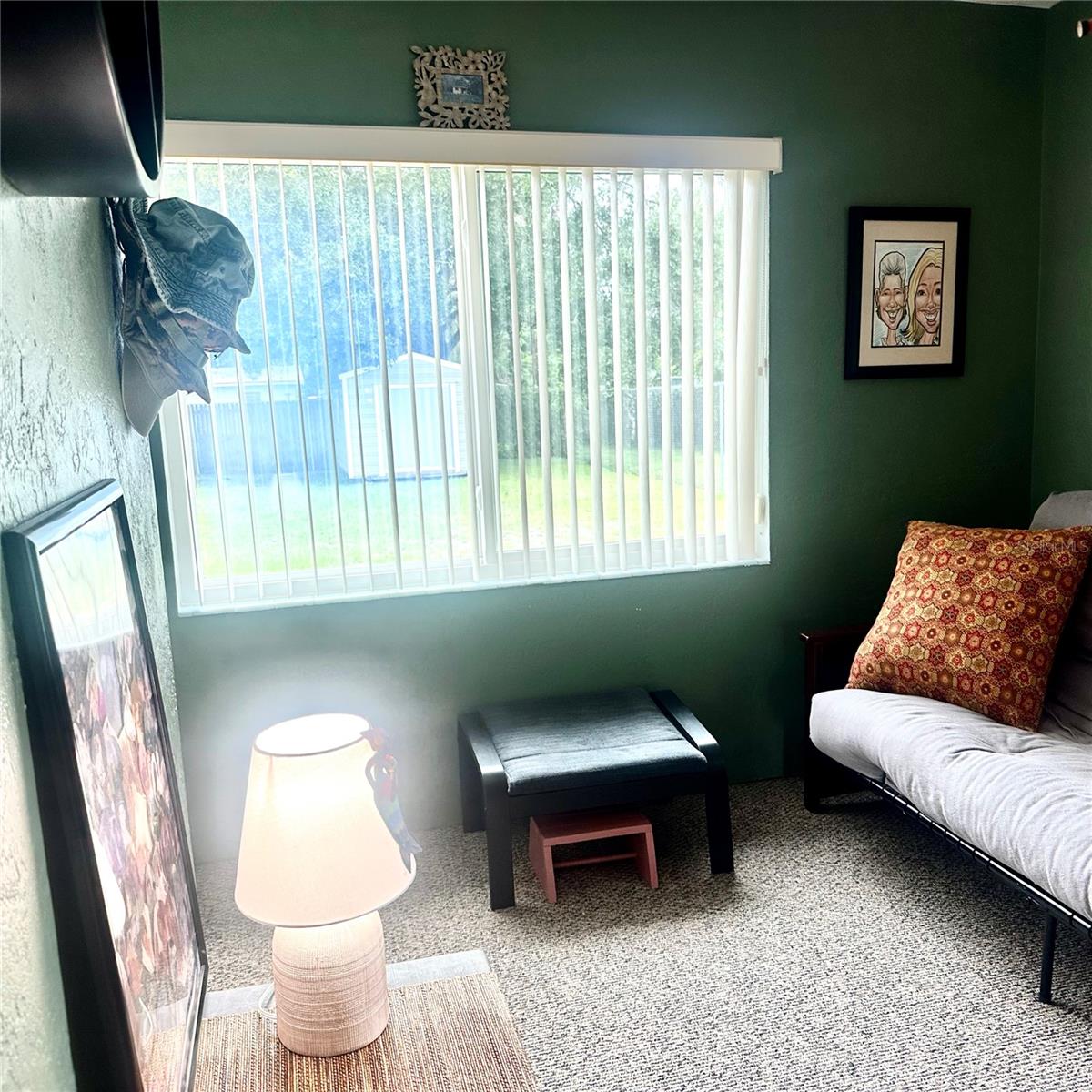 Guest bedroom
