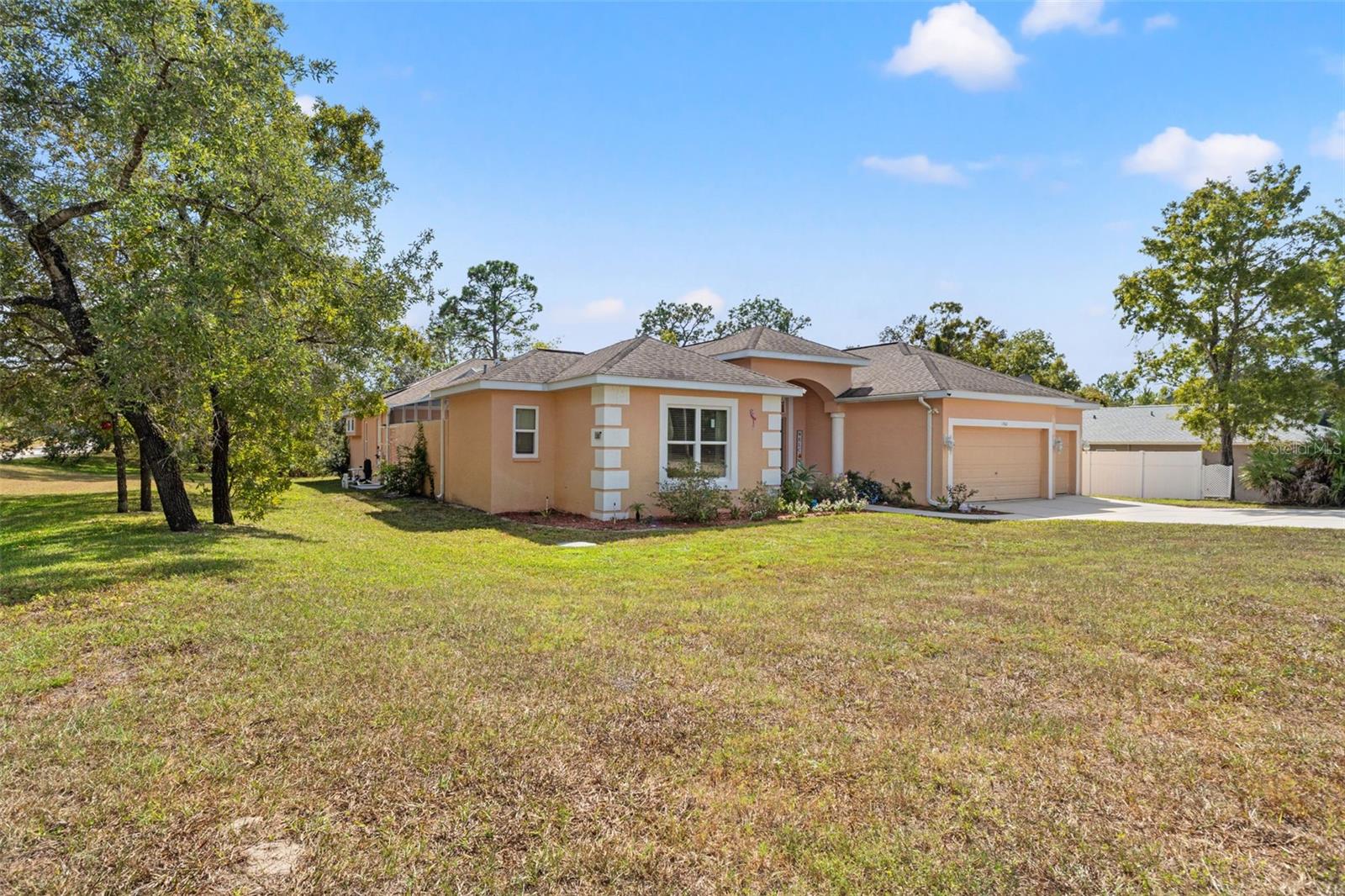 LARGE CORNER LOT