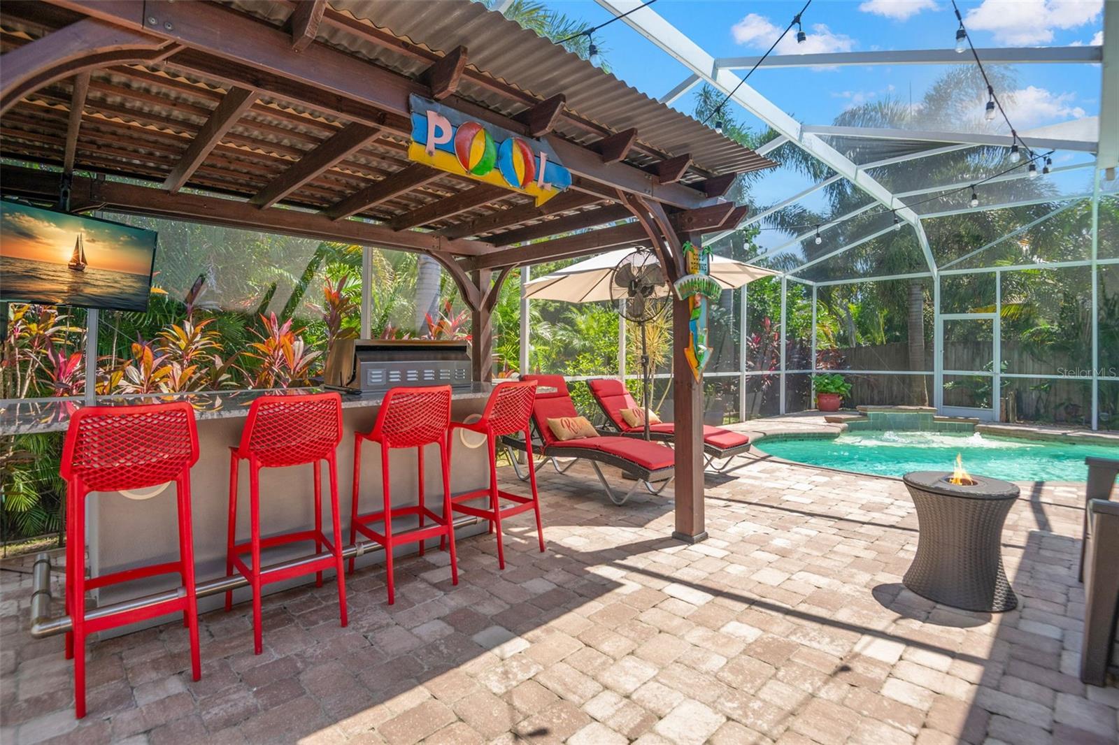 Outdoor covered grill/bar with TV