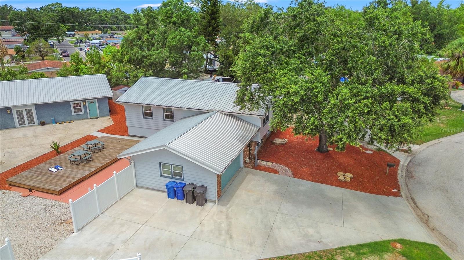 Multi Family Unit, 2 Structures, 3 Units