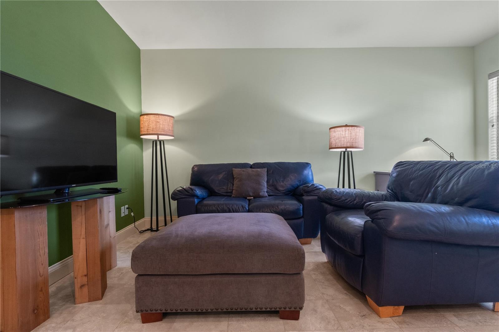 Left Unit - 1 Bedroom-1 Bathroom