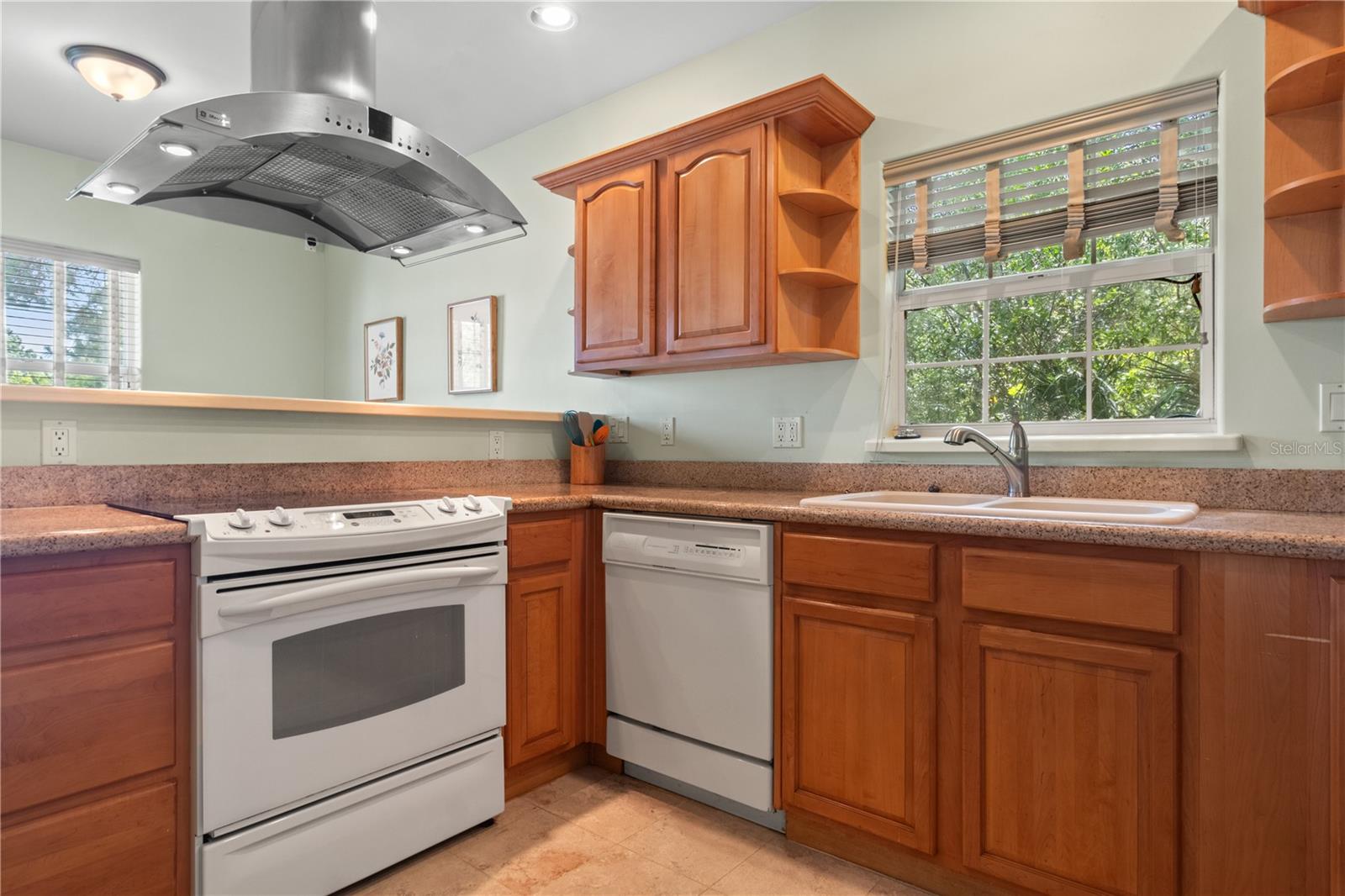 Left Unit - 1 Bedroom-1 Bathroom