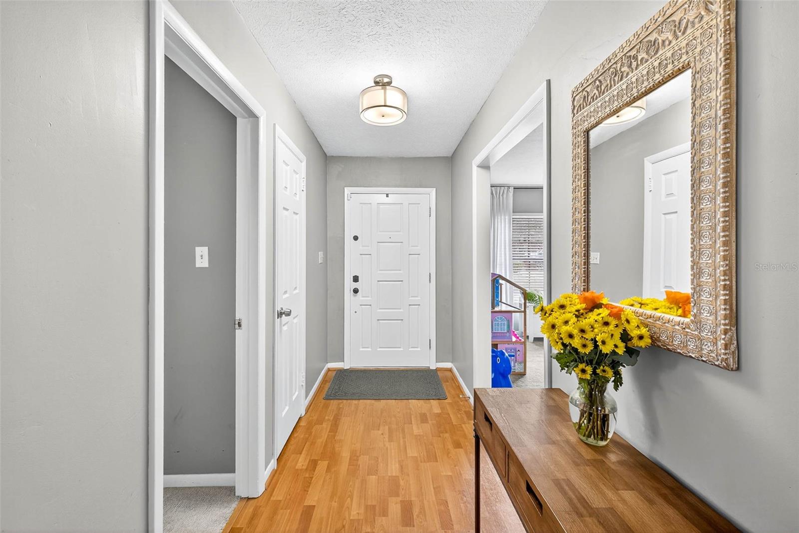 Entry way