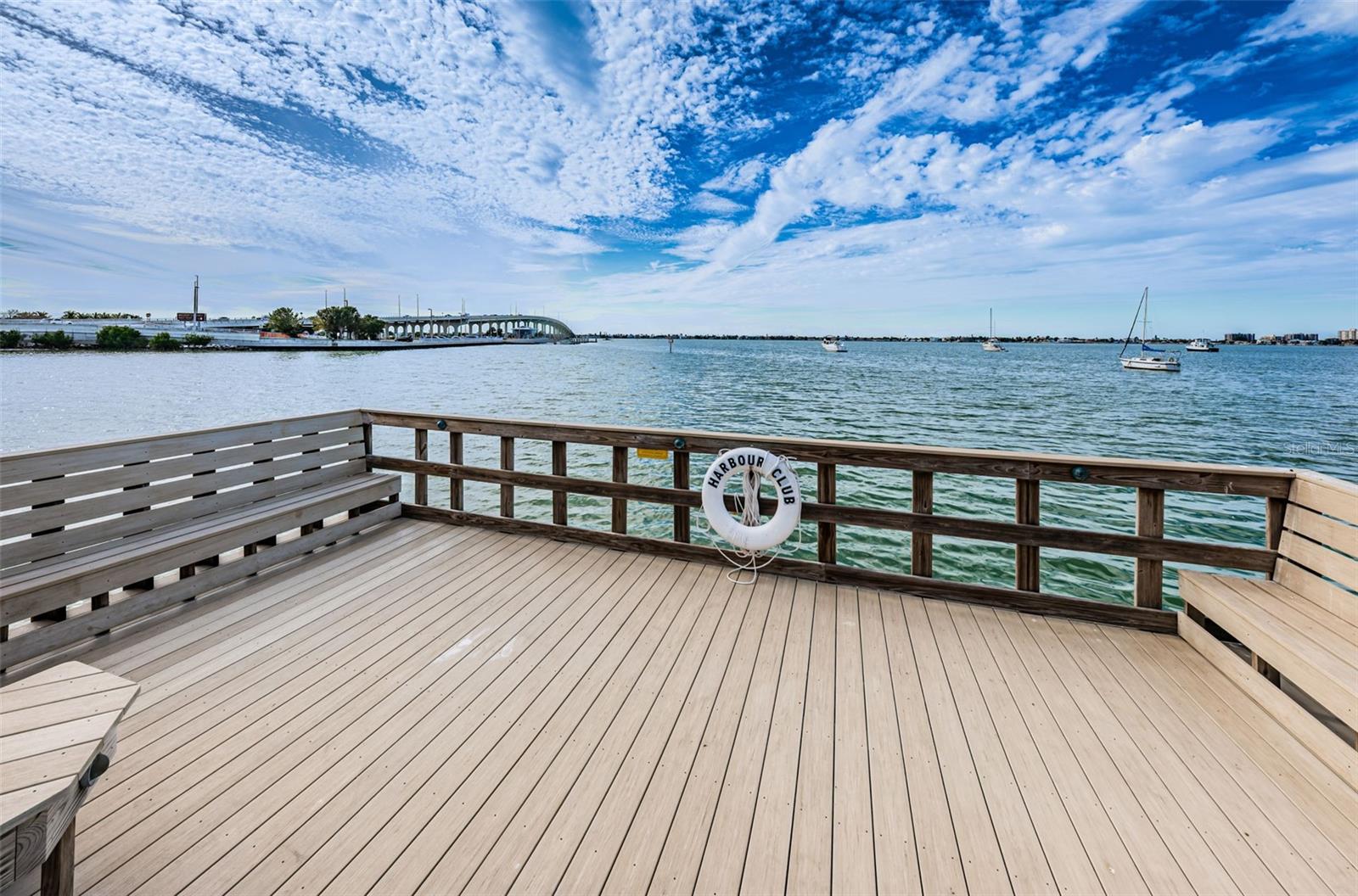Dock