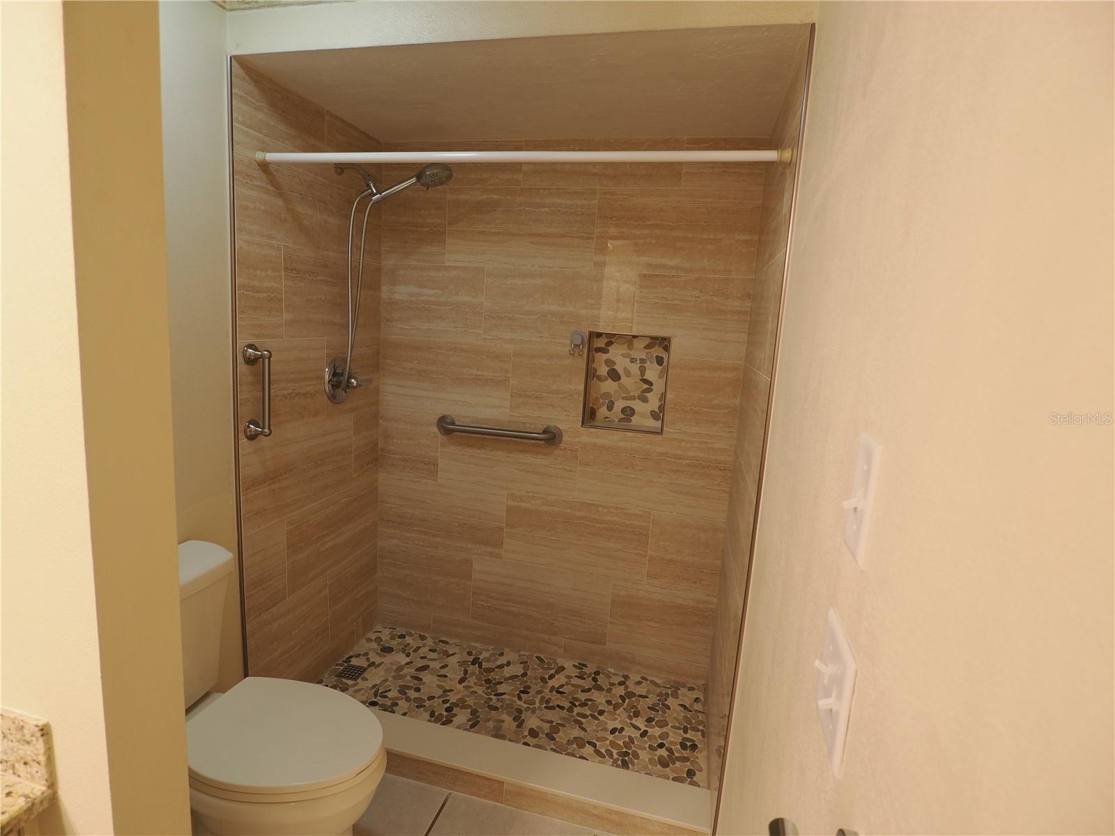 2nd bath shower
