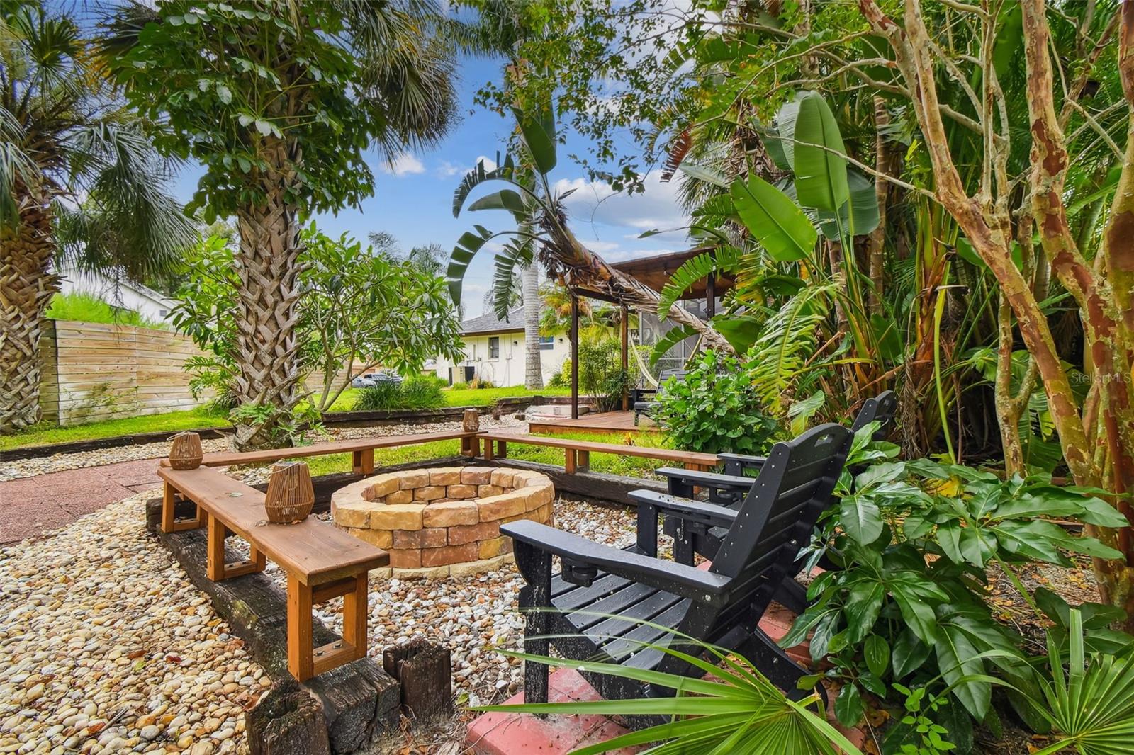 Fire Pit Sitting Area