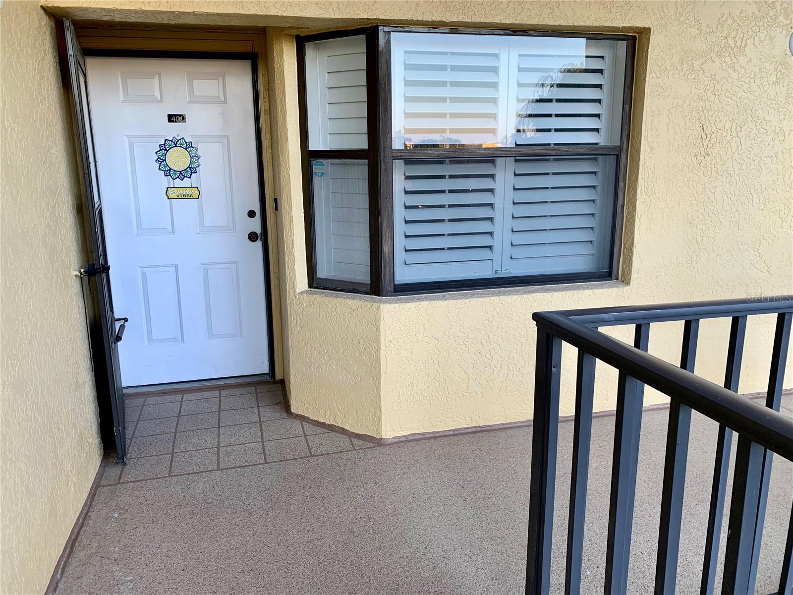 Welcome Home to Sunshine Vibes!