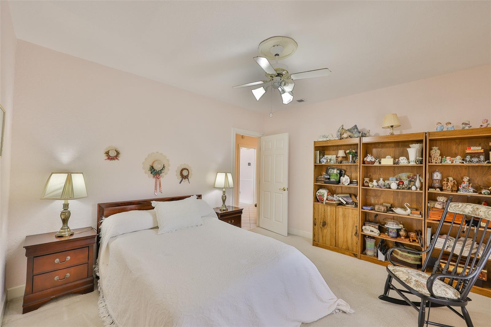 3rd Bedroom In-law Suite  w/Private entrance and Large Closet