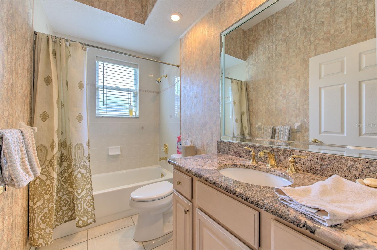 Roomy bath #2