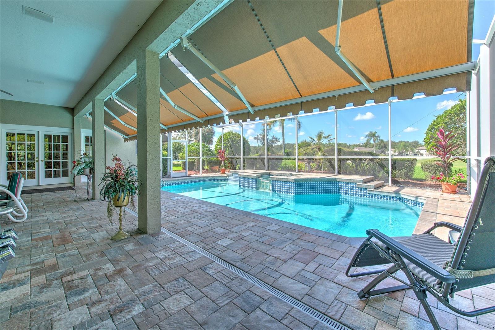 Gorgeous paved lanai!
