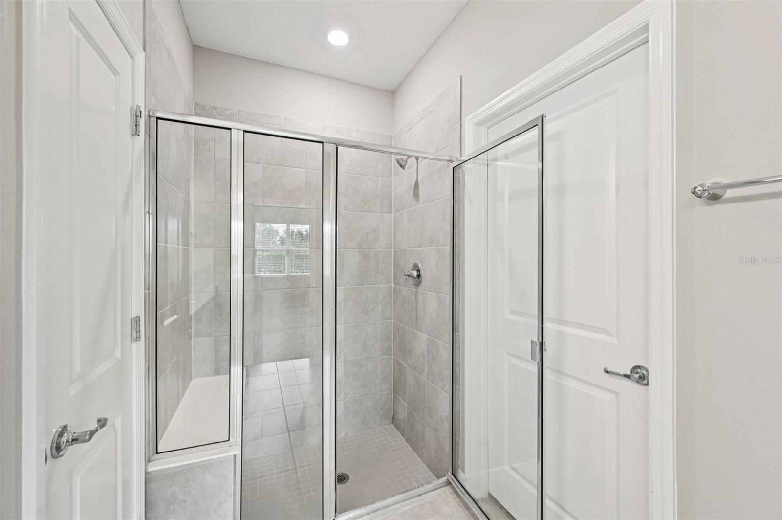 Primary en suite