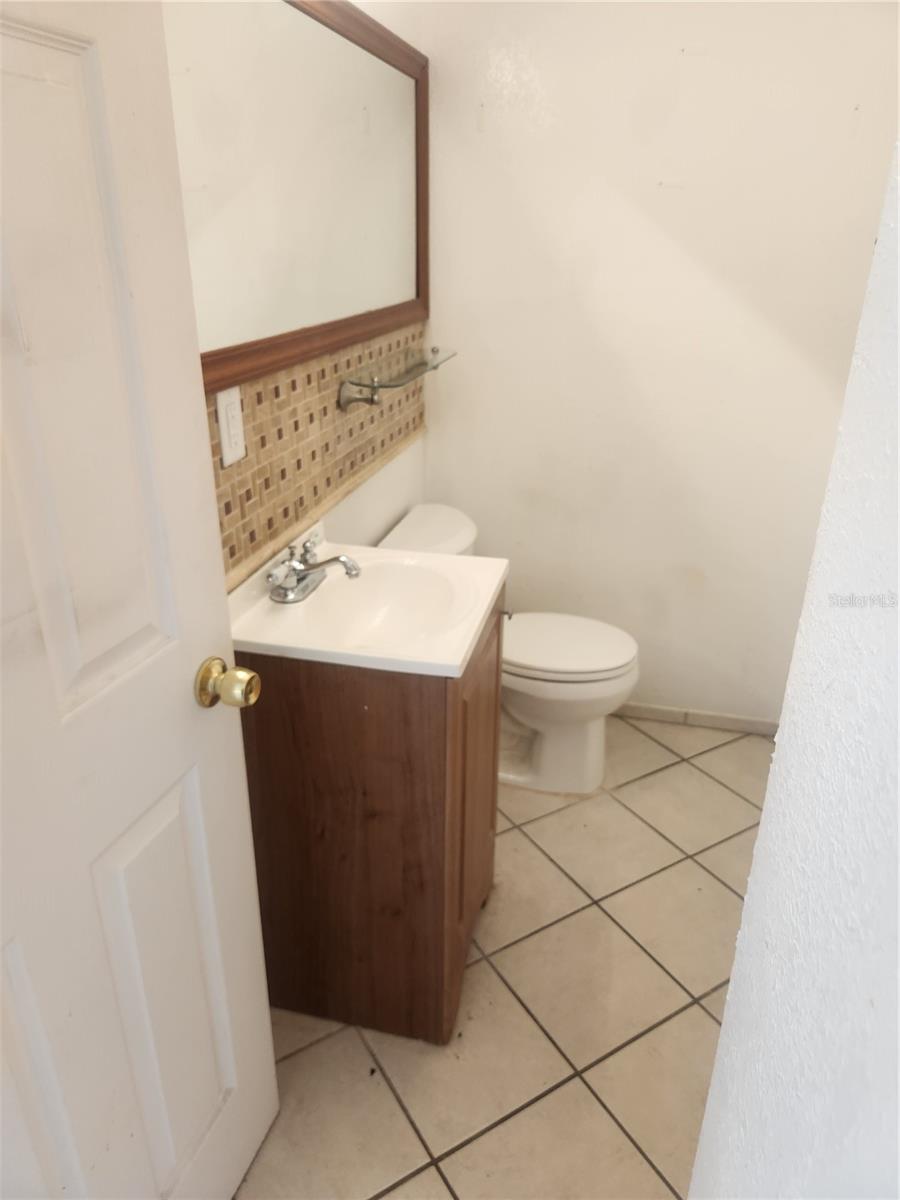W7879011