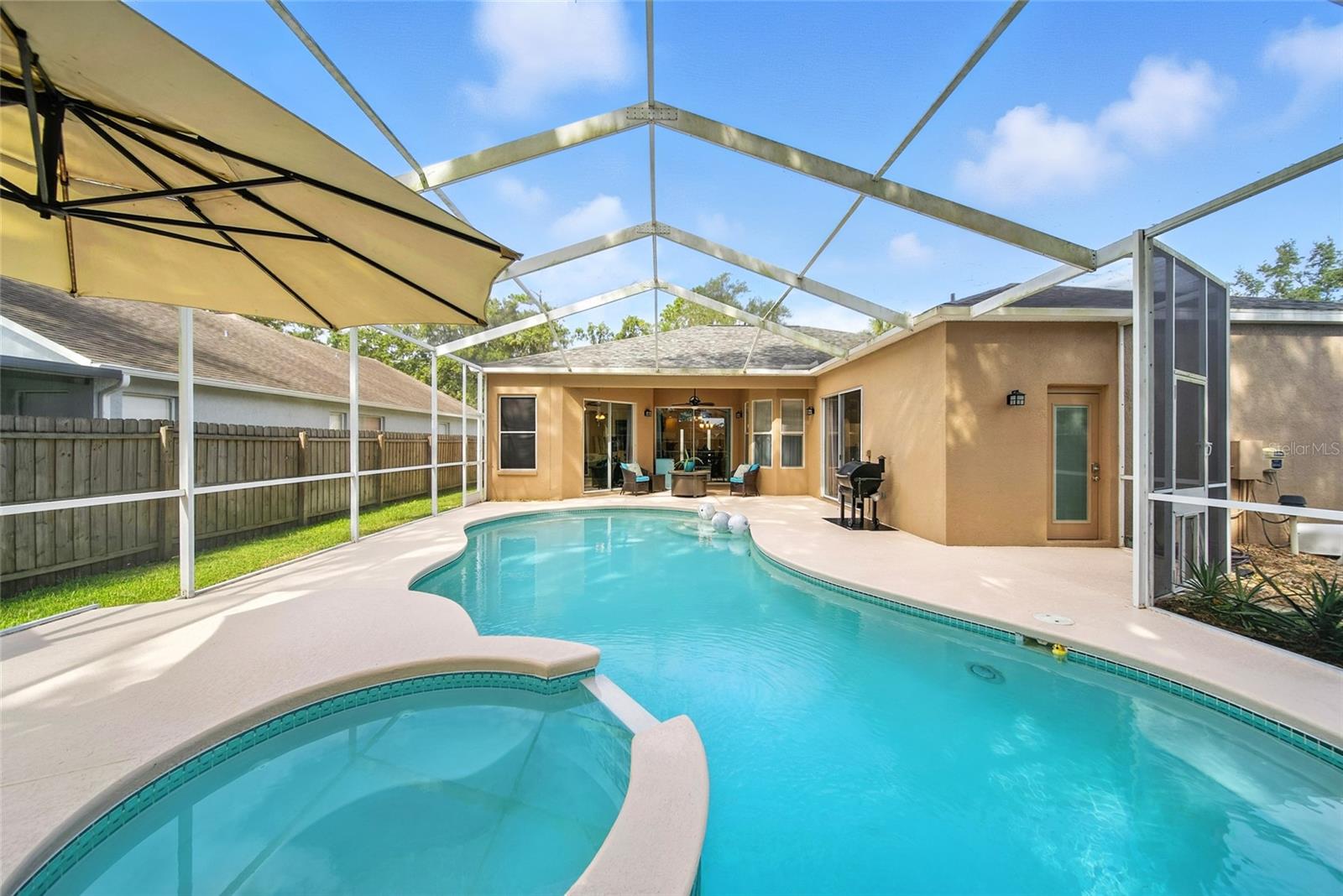 Screened-in Pool & Spa