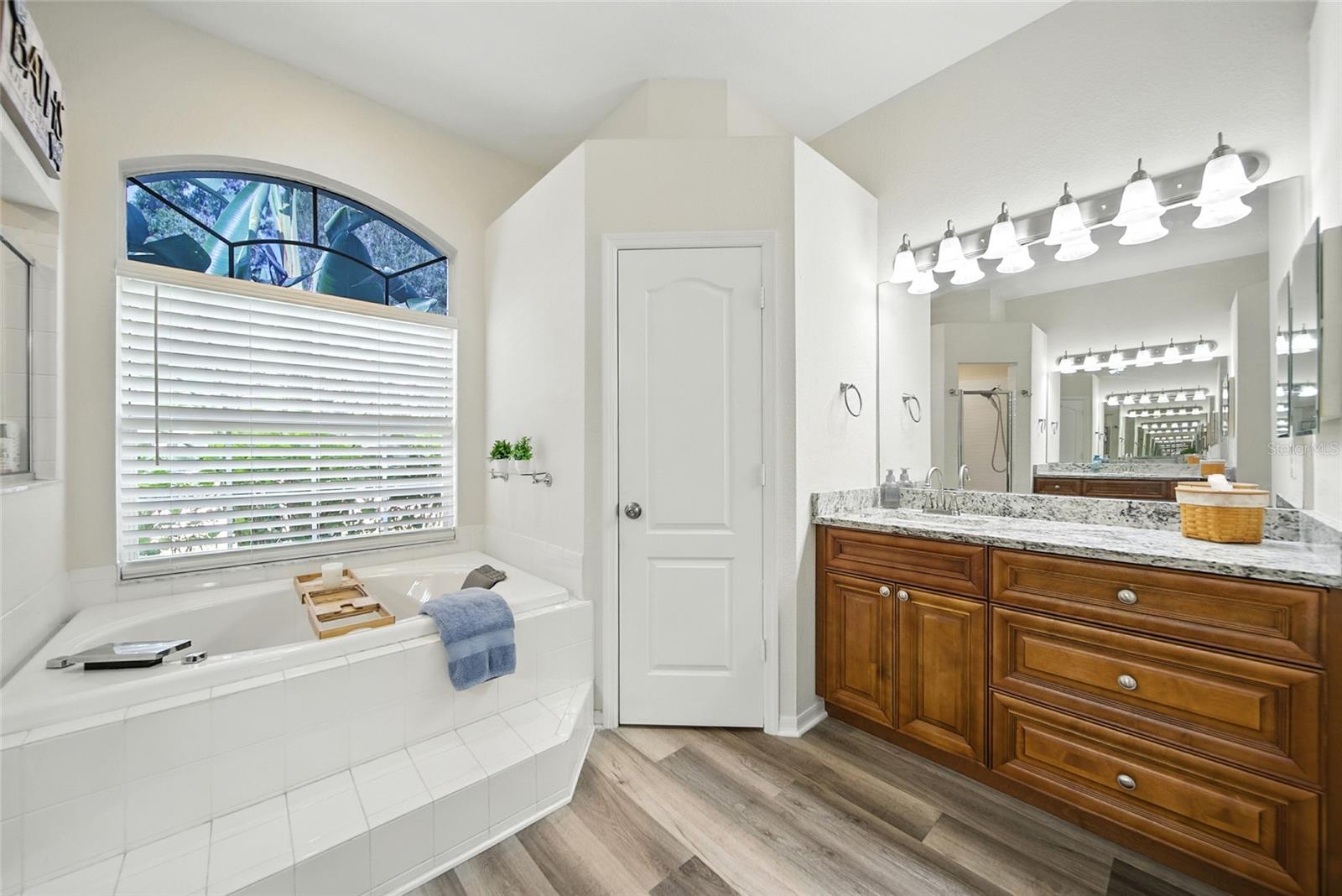Primary Ensuite Bath